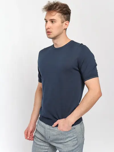 Темно-синий джемпер с короткими рукавами